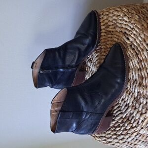 Madewell Womens Hallie Black Leather Ankle Boots Inside Heel Zip 2" Heels S-7.5